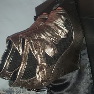 Rock & Republic wedges